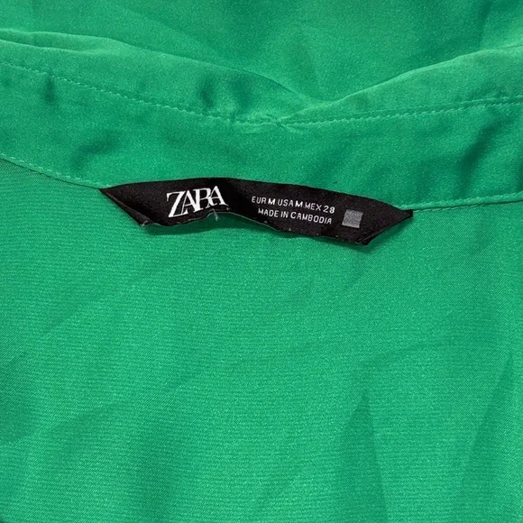 ZARA Kelly Green Silk Effect Blouse - Picture 3 of 4